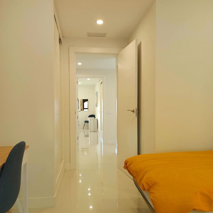 La Paloma Beach Apartment With Pool By Casa Del Sol Hr Manilva Eksteriør bilde